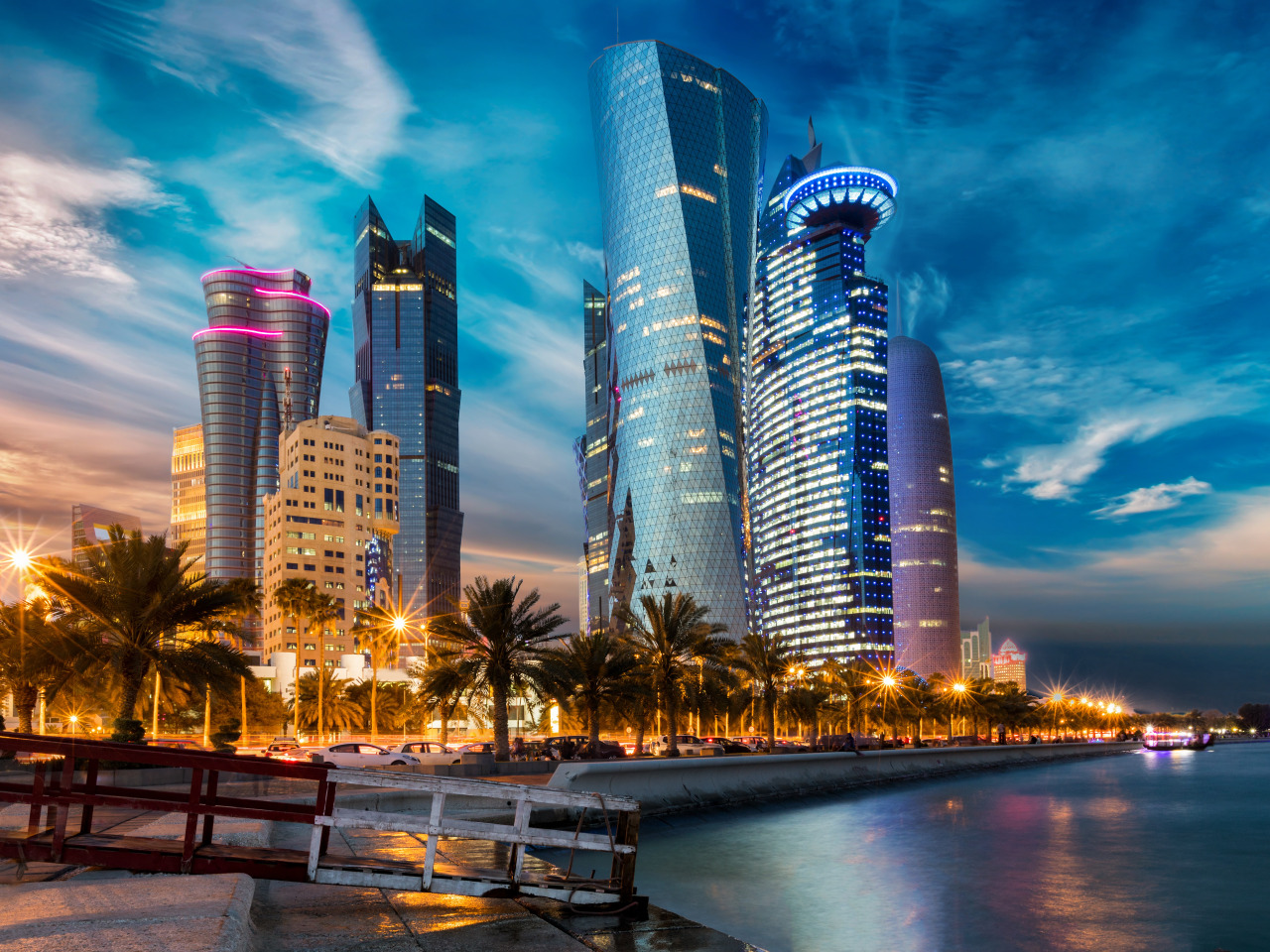 Скачать обои water, skyscraper, Qatar, Doha, metropolis, раздел город в раз...
