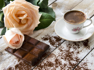shokolad-kofe-tsvety-rozy.jpg