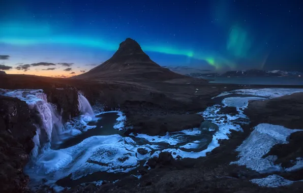 Картинка небо, звезды, ночь, северное сияние, вечер, утро, Исландия, гора Kirkjufell