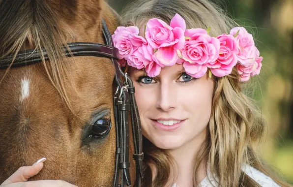 Картинка взгляд, девушка, цветы, лицо, улыбка, настроение, конь, лошадь, венок