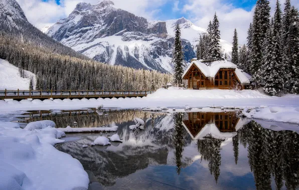Картинка зима, снег, горы, природа, Канада, домик