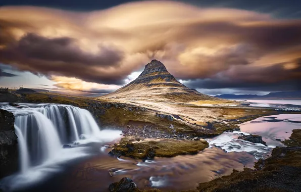 Картинка тучи, природа, гора, водопад, Исландия, Киркьюфетль