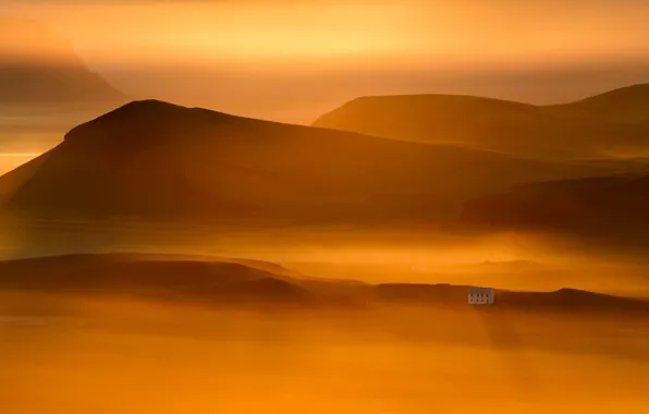 Картинка горы, туман, дом, утро