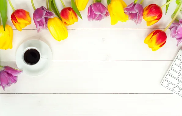Картинка цветы, кофе, букет, весна, colorful, тюльпаны, fresh, wood, flowers, beautiful, tulips, coffee cup, spring, bright