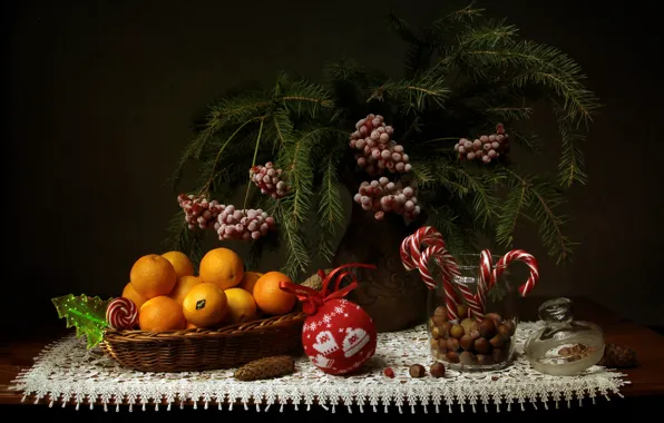 Картинка ветки, ягоды, игрушка, новый год, шар, рождество, ель, конфеты, банка, ваза, фрукты, орехи, натюрморт, хвоя, …