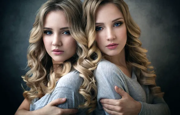Картинка две девушки, сёстры, Кристина Смирнова, Маша Смирнова