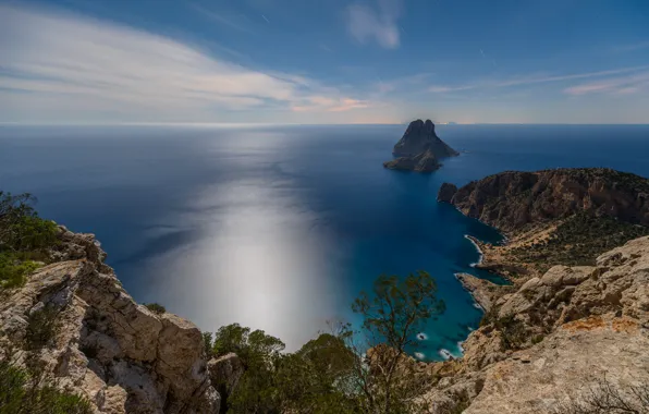 Картинка море, скалы, Испания, водная гладь, Spain, Ibiza, Балеарское море, Balearic Sea, Ивиса