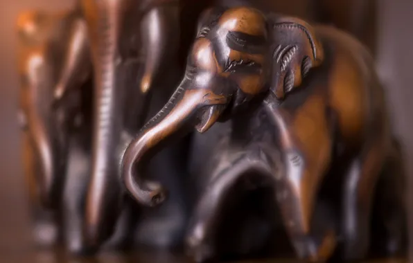Картинка макро, слон, статуэтка, сувенир, Непал, слонёнок