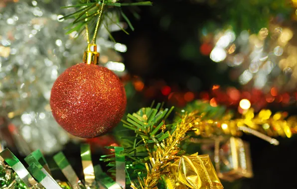 Картинка украшения, праздник, игрушка, новый год, шар, ёлка, мишура