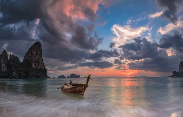 Картинка море, облака, скалы, лодка, Таиланд, зарево, Краби