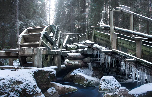 Картинка зима, лес, камни, сосульки, речка, водяная мельница, frozen