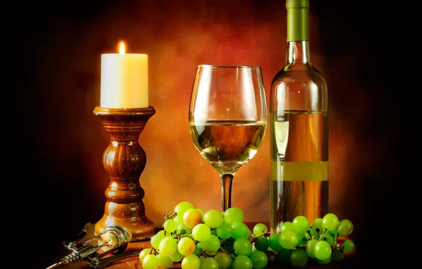 Картинка свет, стол, фон, огонь, вино, бокал, бутылка, свеча, виноград, полумрак, штопор, подсвечник