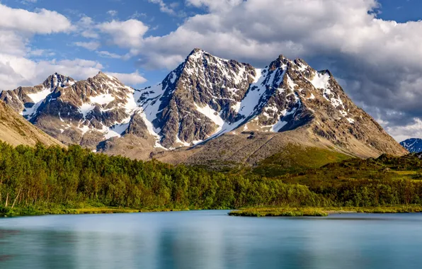 Картинка лес, горы, озеро, Норвегия, Norway, Тромс, Lyngen Alps, Troms county, Люнгенские Альпы, Lake Jægervatn