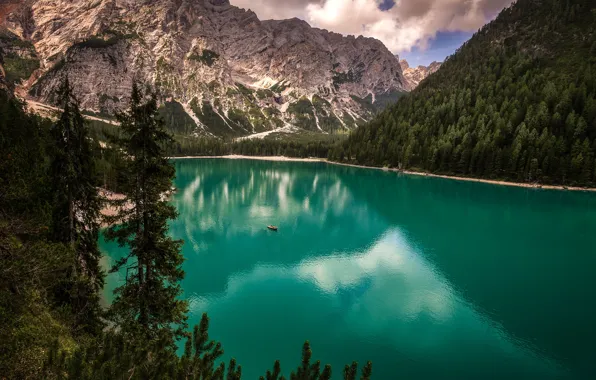 Картинка горы, озеро, лодка, Италия, Italy, водная гладь, Доломитовые Альпы, Южный Тироль, South Tyrol, Dolomites, Lake …