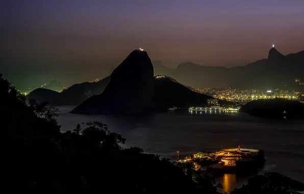 Картинка пейзаж, горы, ночь, город, огни, панорама, Rio de Janeiro