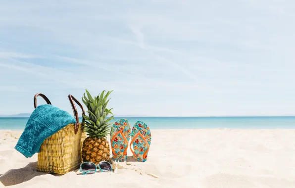 Картинка песок, море, пляж, лето, отдых, очки, summer, сумка, ананас, beach, каникулы, sea, sand, pineapple, сланцы, …