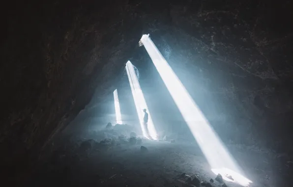 Картинка свет, скалы, человек, пещера