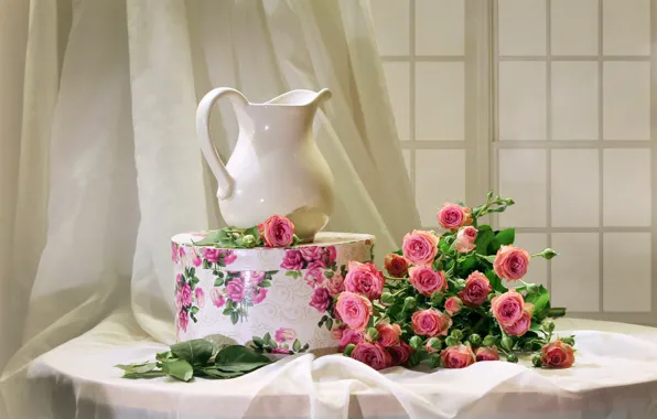 Картинка цветы, стол, коробка, розы, букет, окно, белая, кувшин, занавеска