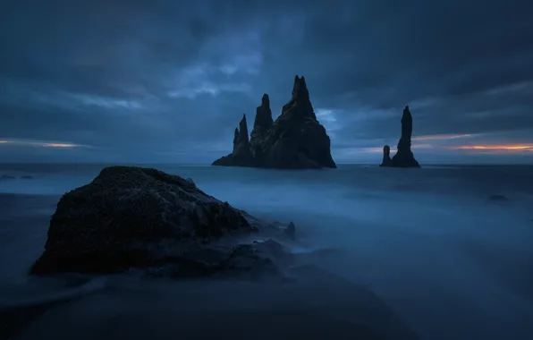 Картинка океан, скалы, Исландия, Рейнисдрангар