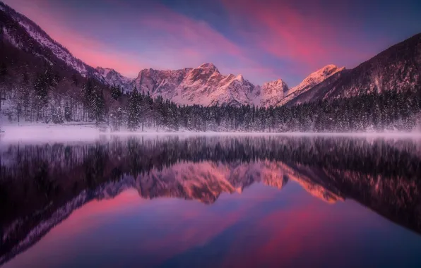 Картинка зима, лес, небо, снег, отражения, горы, озеро