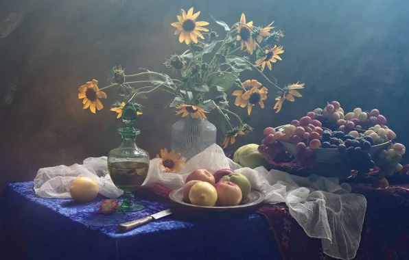 Картинка цветы, стол, виноград, фрукты, Натюрморт в желто-голубых тонах