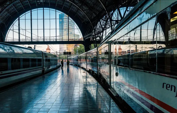 Картинка поезд, перрон, Испания, Барселона, Французский вокзал
