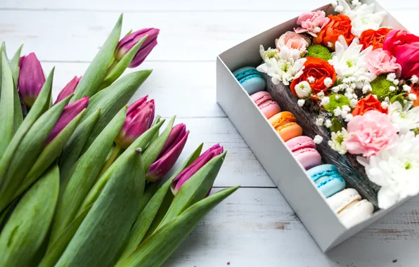 Картинка коробка, розы, печенье, тюльпаны, Хризантемы, Полевые цветы