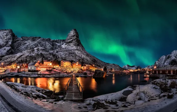 Картинка горы, ночь, огни, северное сияние, Норвегия, поселок