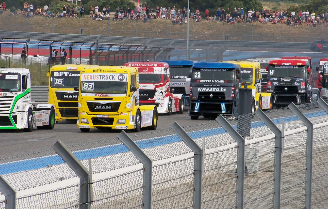 Фото обои volvo, renault, man, truck, racing