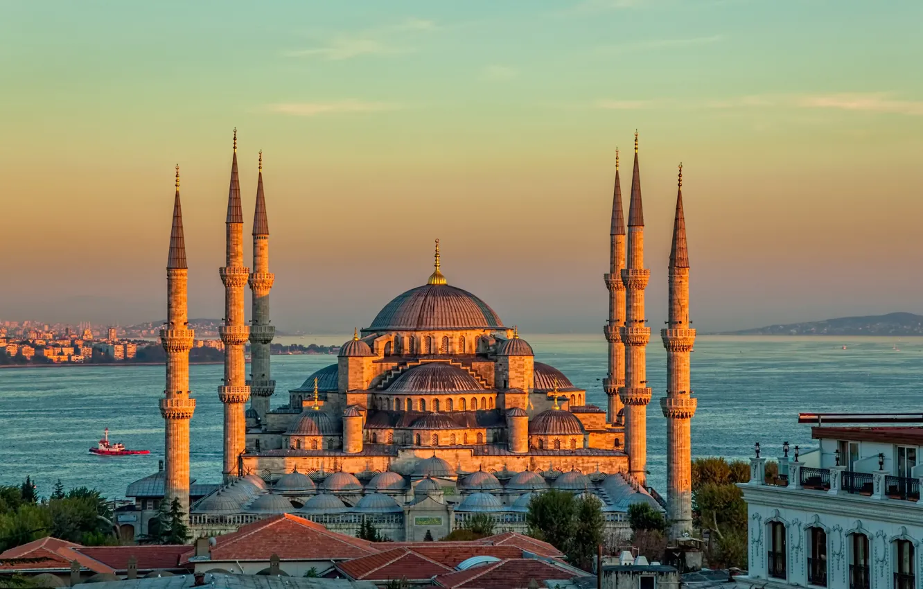 Фото обои пейзаж, закат, пролив, башни, храм, Стамбул, Турция, дворец, Голубая мечеть, Султанахмет