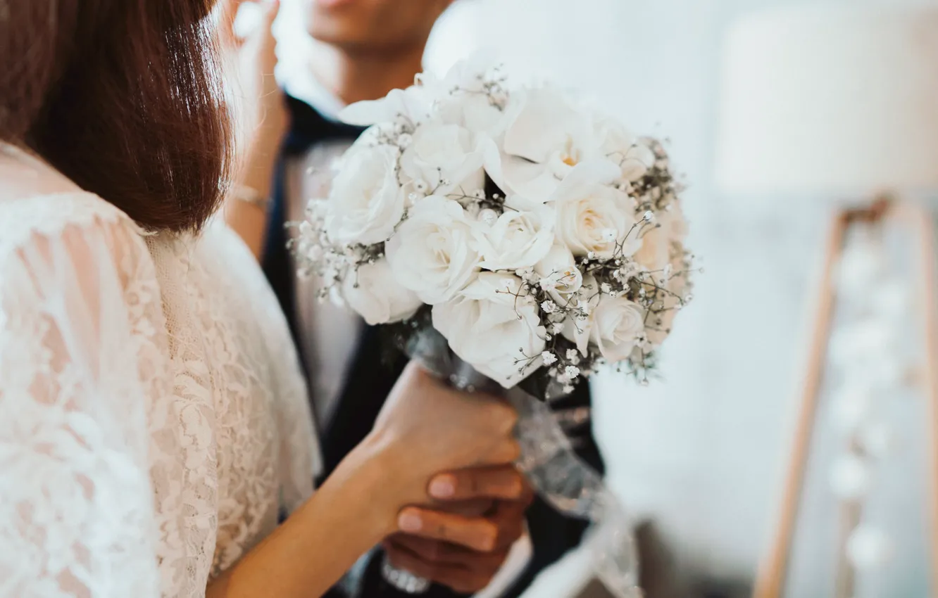 Фото обои цветы, букет, невеста, белые розы, свадьба, жених, свадебный