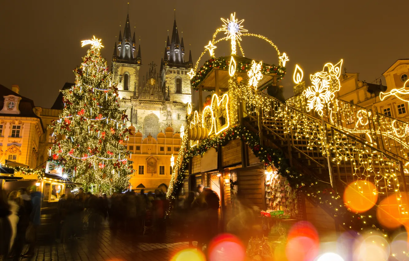 Фото обои украшения, city, город, lights, улица, игрушки, елка, Новый Год, Прага, Чехия, Рождество, домик, Christmas, design, …