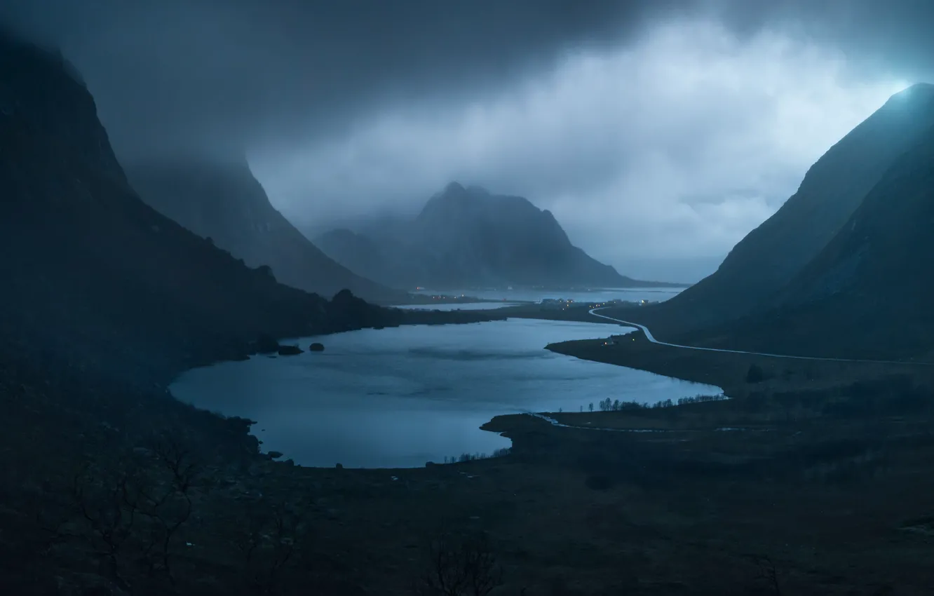 Фото обои горы, долина, Норвегия, дымка, поселок, фьорды