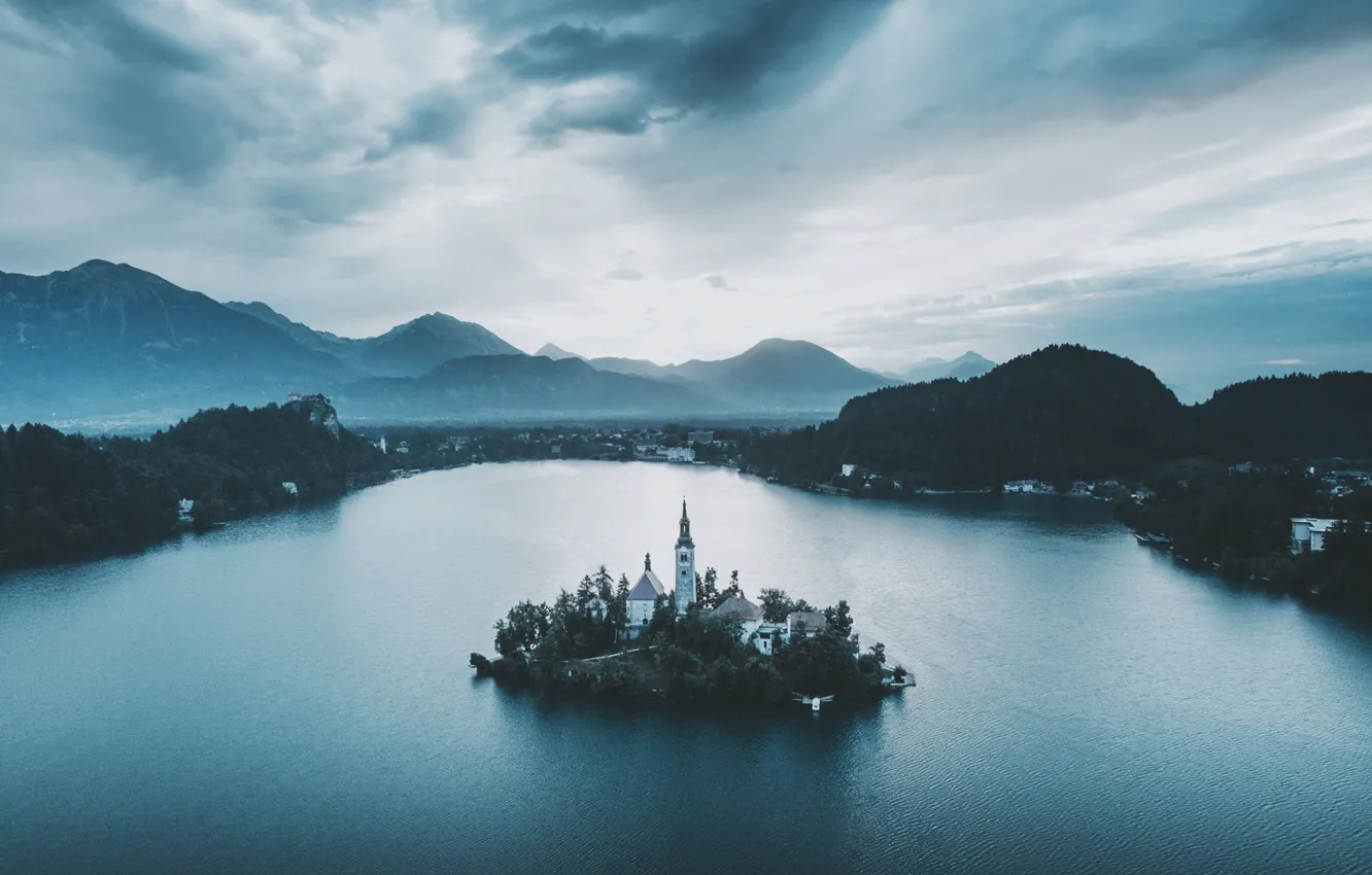 Фото обои горы, остров, Словения, Бледское озере