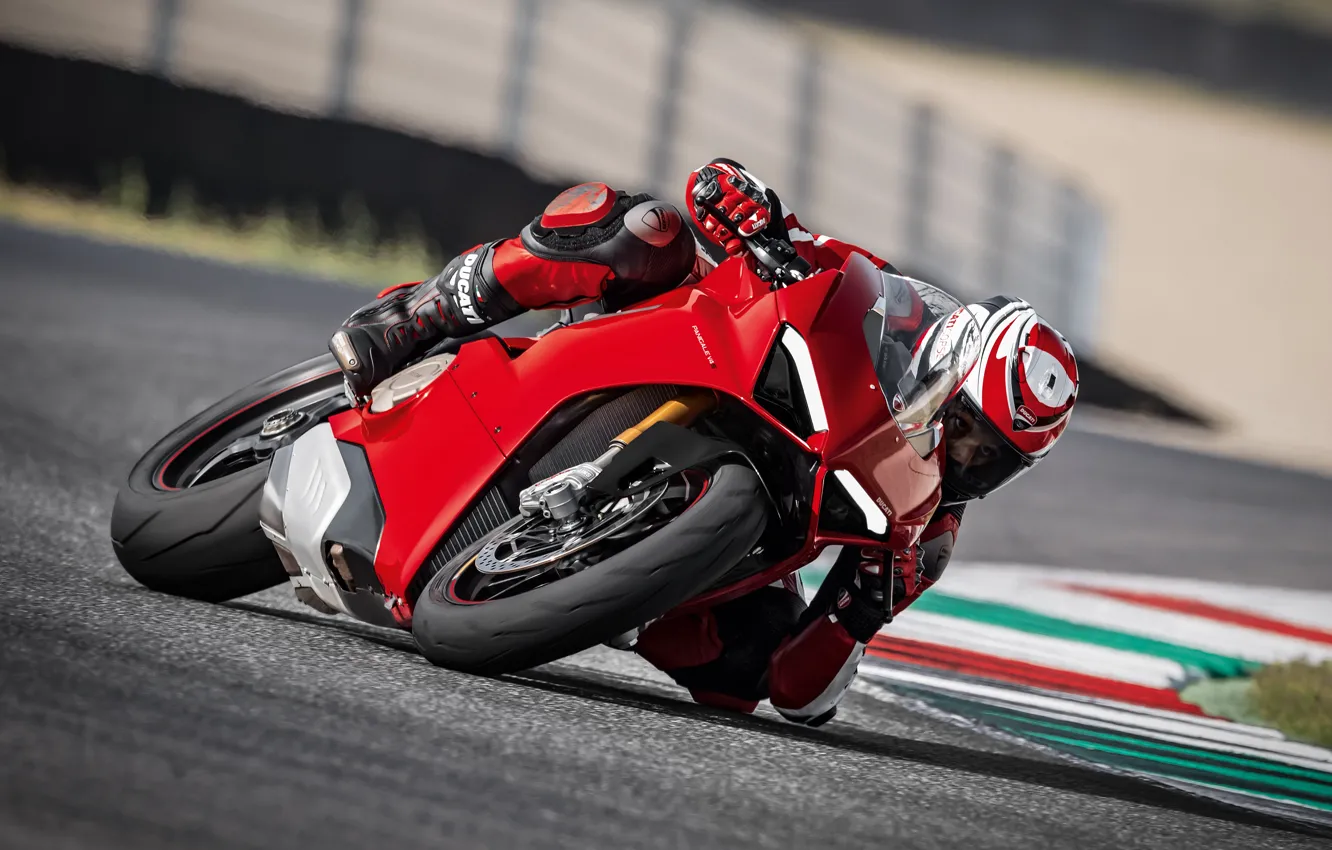Фото обои Red, Race, Ducati, Speed, Track, Superbike, Panigale, 2017, Sportbike