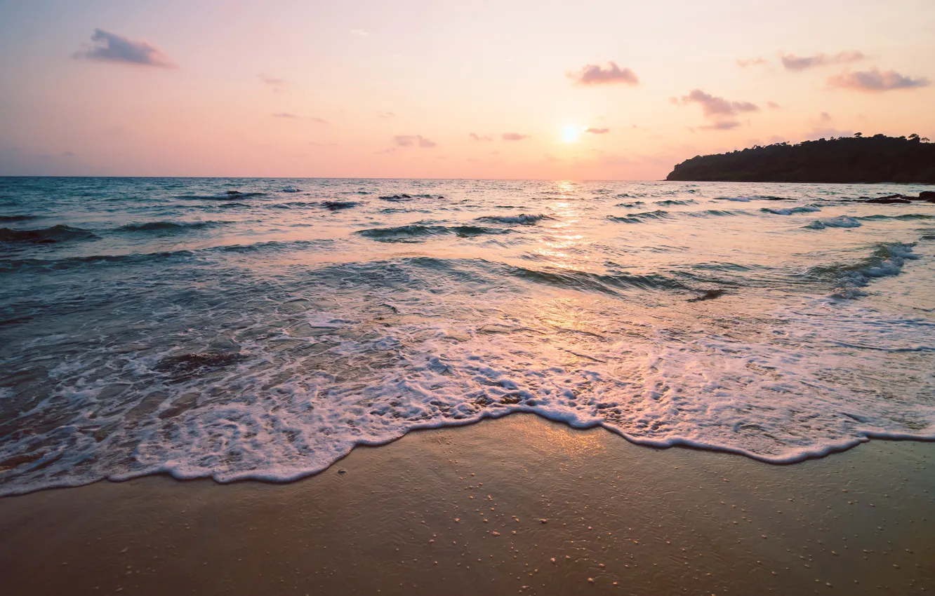 Фото обои песок, море, волны, пляж, лето, небо, закат, summer, beach, sky, sea, sunset, romantic, sand, wave