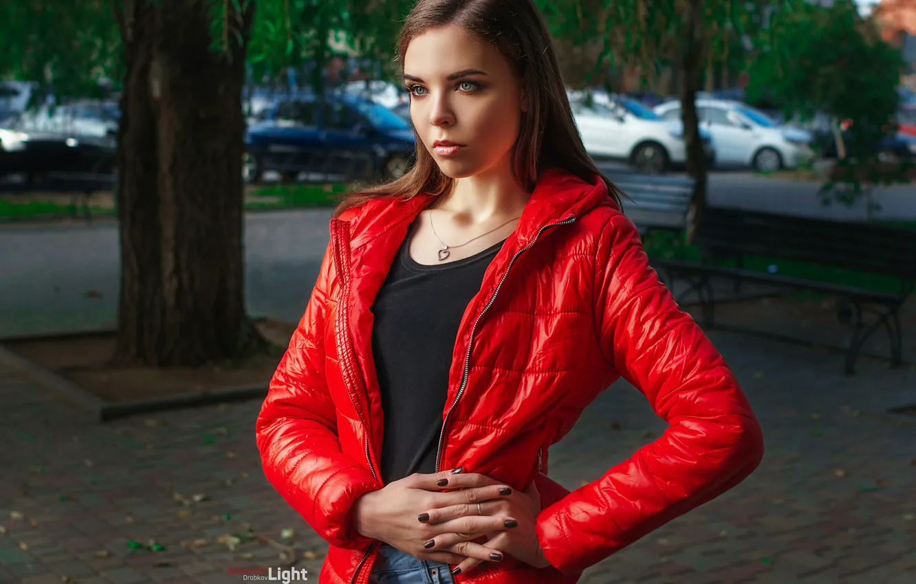 Фото обои поза, улица, портрет, руки, куртка, маникюр, Alexander Drobkov-Light, Елена Кононенко
