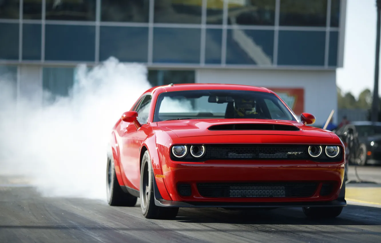 Фото обои Challenger, Red, sportcar, smoke, race, speed, musclecar, track, SRT, Demon, 2017