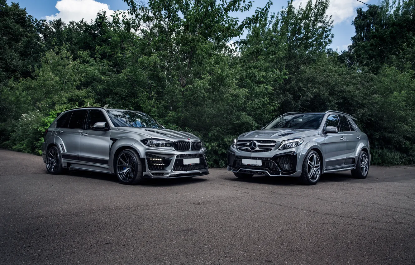 Фото обои BMW, Mercedes, X5M, RENEGADE