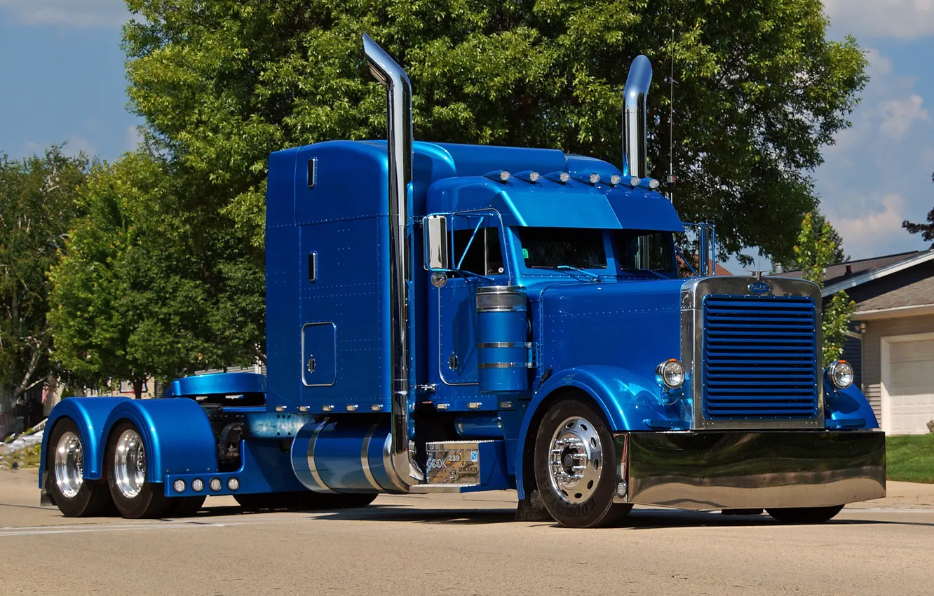 Фото обои Blue, Street, Truck, Peterbilt