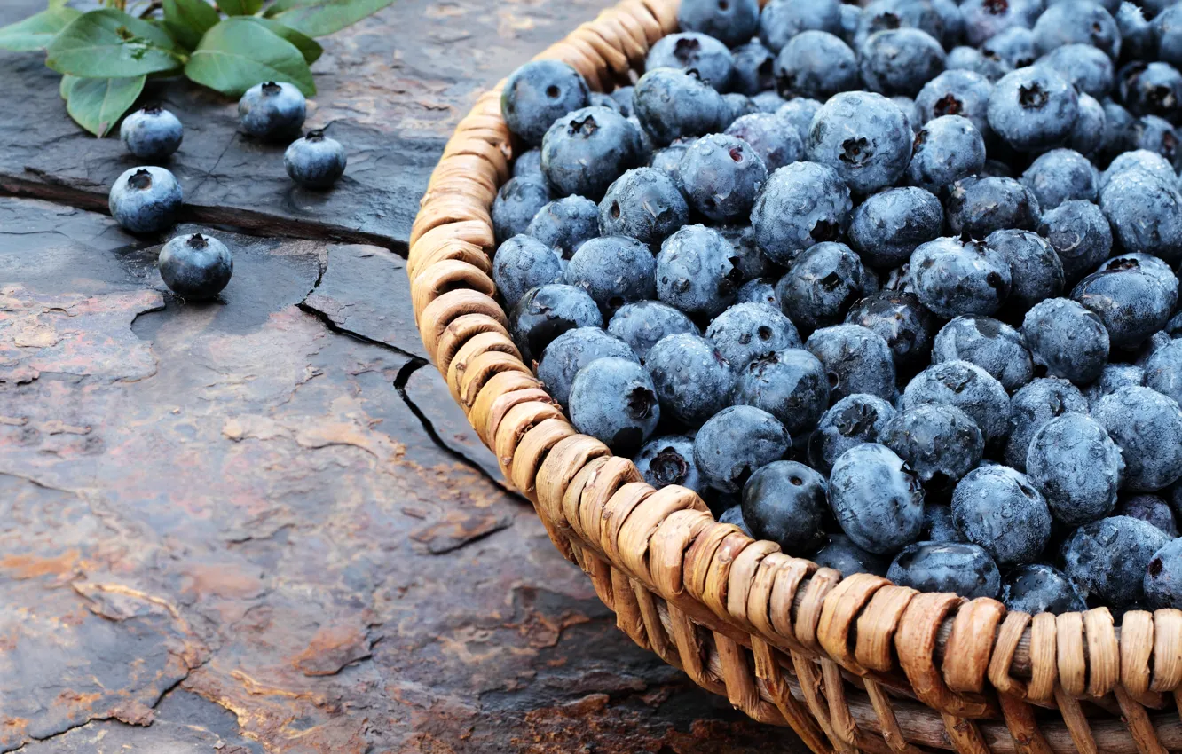 Фото обои ягоды, черника, корзинка, fresh, wood, blueberry, голубика, berries