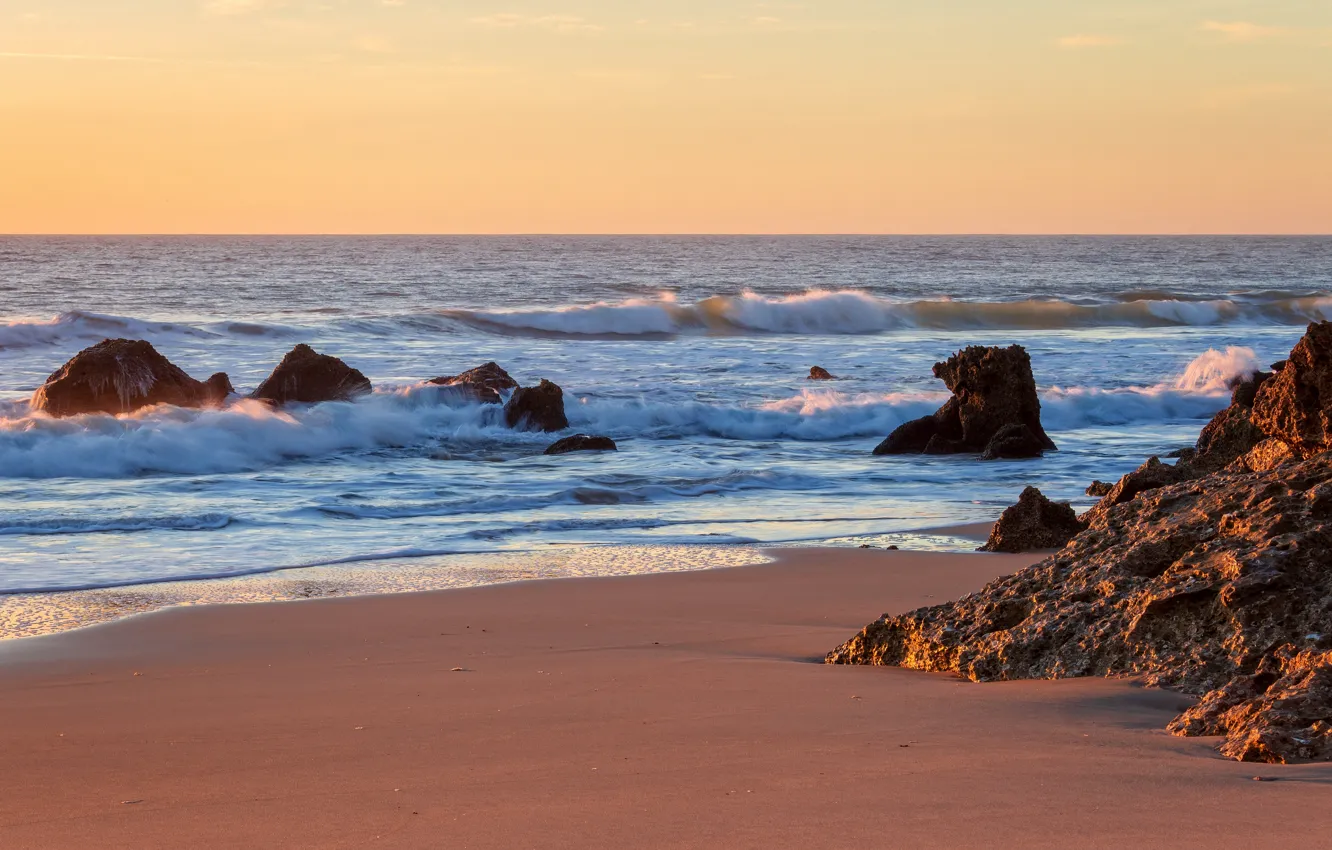 Фото обои песок, море, волны, пляж, лето, небо, закат, камни, берег, summer, сумерки, beach, sea, sunset, seascape, …