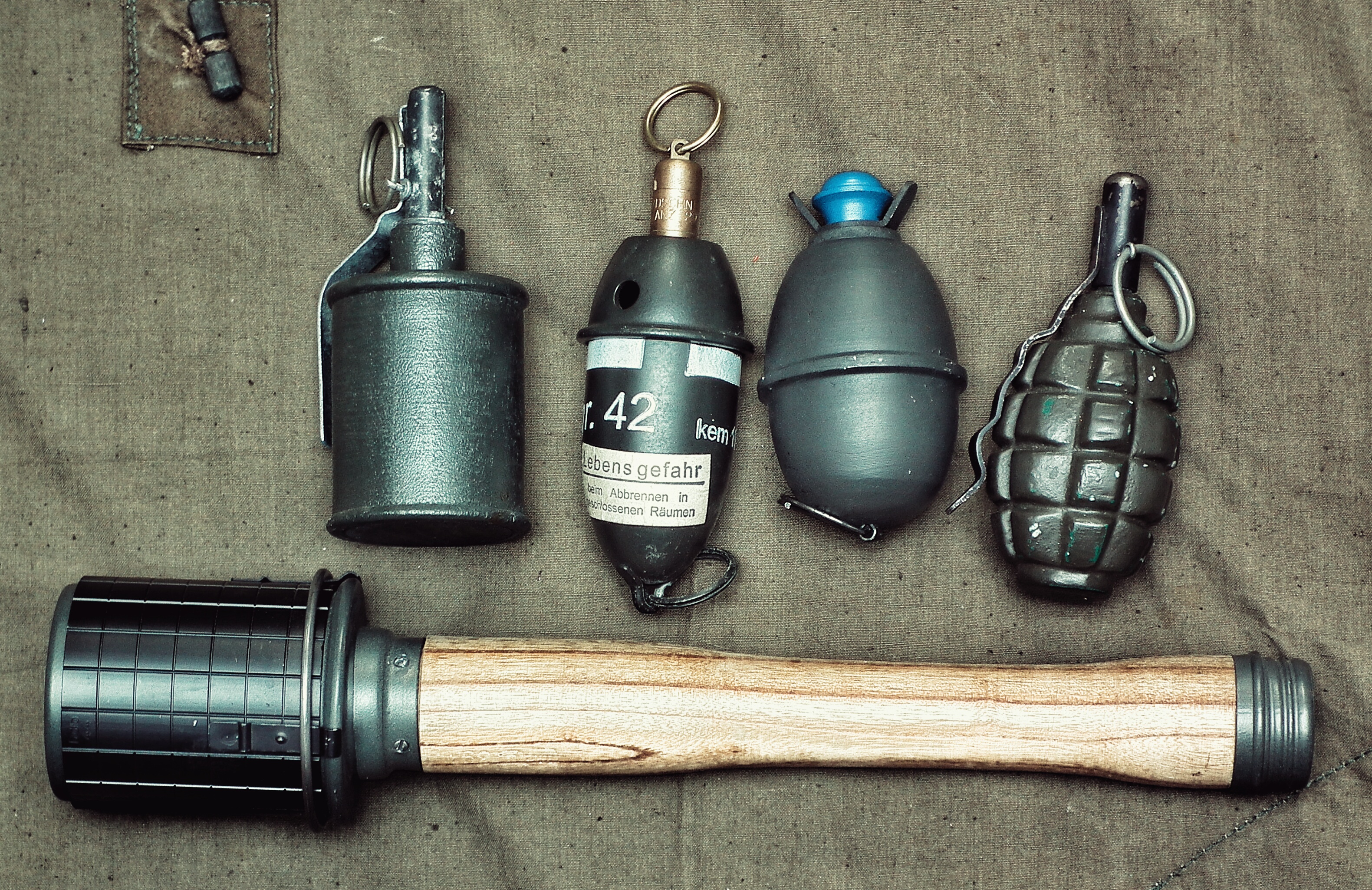 granaty-sovetskie-nemetskie-raznye.jpg